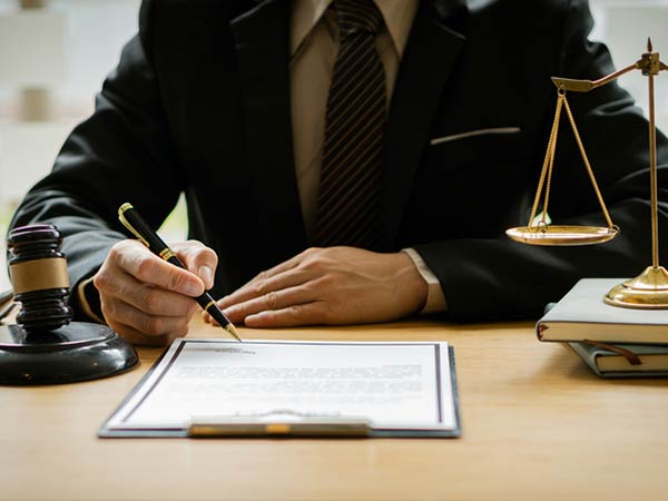 5 Things to Look for in a Workers’ Comp Attorney