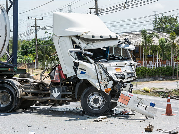 What a Truck Accident Lawyer Can Do for You